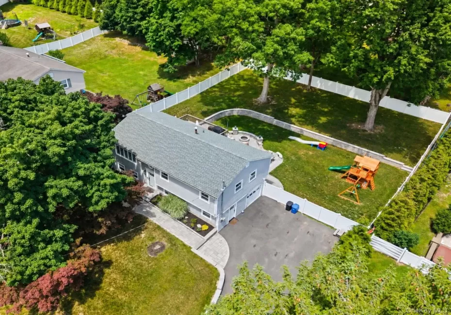 575 Babbling Brook Lane, Clarkstown, NY, 3 Bedrooms Bedrooms, 9 Rooms Rooms,2 BathroomsBathrooms,Residential,For Rent,Babbling Brook,0,1016268 575 Babbling Brook Lane, Clarkstown, NY, 3 Bedrooms Bedrooms, 9 Rooms Rooms,2 BathroomsBathrooms,Residential,For Rent,Babbling Brook,0,1016268