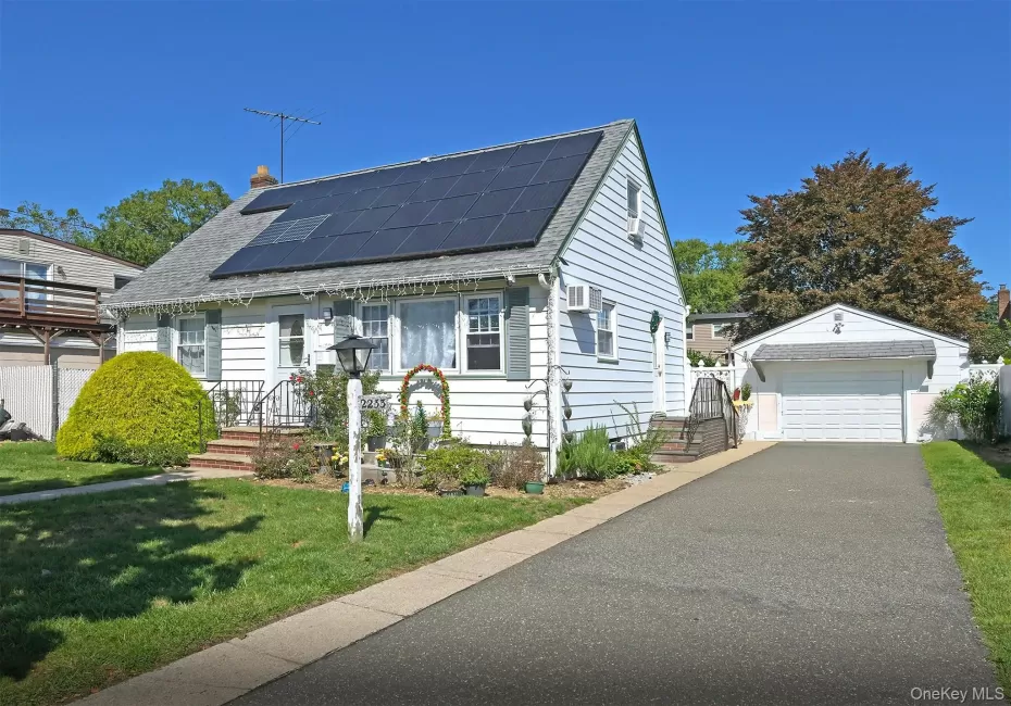 2233 6th Street, Hempstead, NY, 4 Bedrooms Bedrooms, 6 Rooms Rooms,2 BathroomsBathrooms,Residential,For Rent,6th,0,1059511 2233 6th Street, Hempstead, NY, 4 Bedrooms Bedrooms, 6 Rooms Rooms,2 BathroomsBathrooms,Residential,For Rent,6th,0,1059511