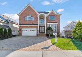 79 Fairwater Avenue, Oyster Bay, NY, 4 Bedrooms Bedrooms, 10 Rooms Rooms,2 BathroomsBathrooms,Residential,For Rent,Fairwater,0,1061878 79 Fairwater Avenue, Oyster Bay, NY, 4 Bedrooms Bedrooms, 10 Rooms Rooms,2 BathroomsBathrooms,Residential,For Rent,Fairwater,0,1061878