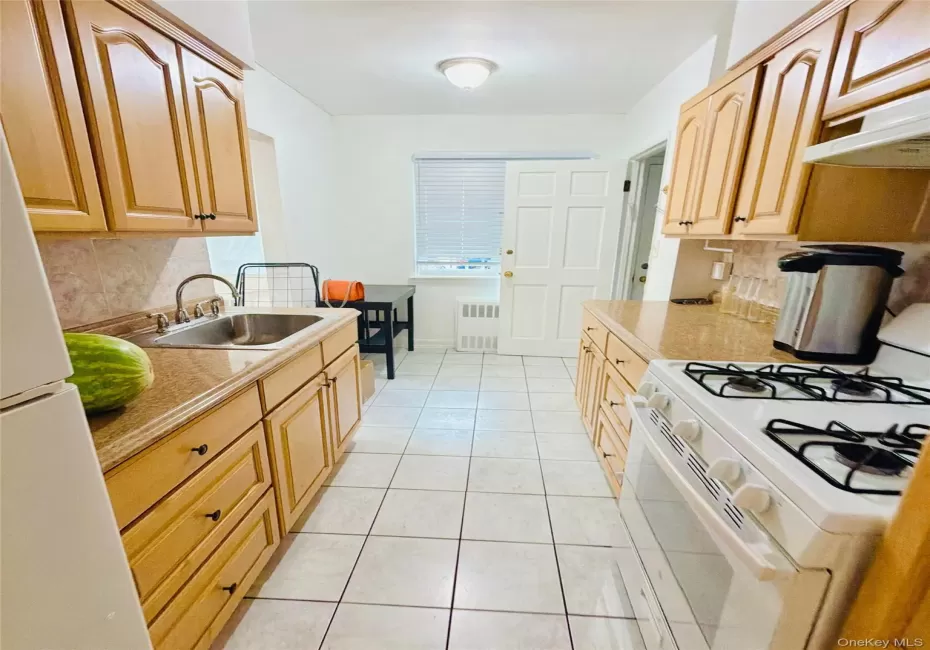 79-10 150th Street, New York, NY, 2 Bedrooms Bedrooms, 4 Rooms Rooms,1 BathroomBathrooms,Residential Lease,For Rent,150th,0,1061925 79-10 150th Street, New York, NY, 2 Bedrooms Bedrooms, 4 Rooms Rooms,1 BathroomBathrooms,Residential Lease,For Rent,150th,0,1061925