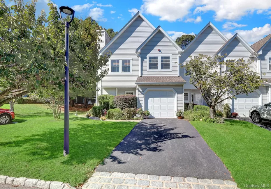 208 Erik Drive, Brookhaven, NY, 3 Bedrooms Bedrooms, 7 Rooms Rooms,2 BathroomsBathrooms,Residential,For Rent,Erik,0,1061912 208 Erik Drive, Brookhaven, NY, 3 Bedrooms Bedrooms, 7 Rooms Rooms,2 BathroomsBathrooms,Residential,For Rent,Erik,0,1061912