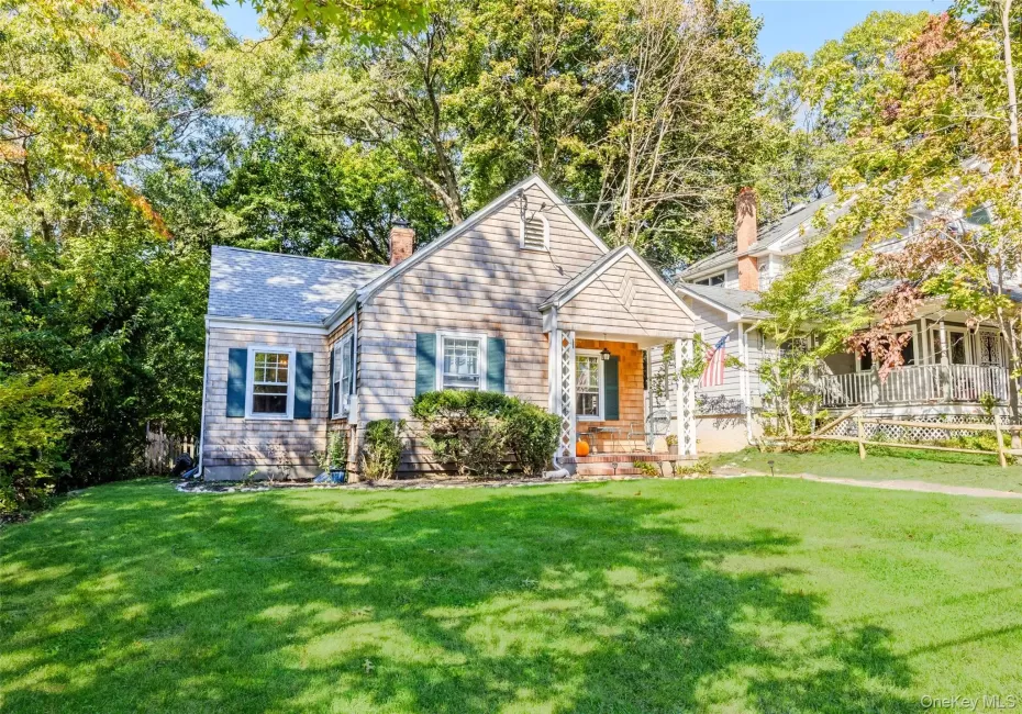 11 Sharon Avenue, Brookhaven, NY, 2 Bedrooms Bedrooms, 4 Rooms Rooms,1 BathroomBathrooms,Residential,For Rent,Sharon,0,1061317 11 Sharon Avenue, Brookhaven, NY, 2 Bedrooms Bedrooms, 4 Rooms Rooms,1 BathroomBathrooms,Residential,For Rent,Sharon,0,1061317
