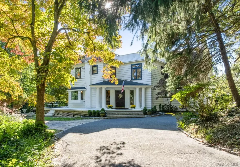 6 Arbutus Path, Brookhaven, NY, 5 Bedrooms Bedrooms, 12 Rooms Rooms,6 BathroomsBathrooms,Residential,For Rent,Arbutus,0,1061802 6 Arbutus Path, Brookhaven, NY, 5 Bedrooms Bedrooms, 12 Rooms Rooms,6 BathroomsBathrooms,Residential,For Rent,Arbutus,0,1061802