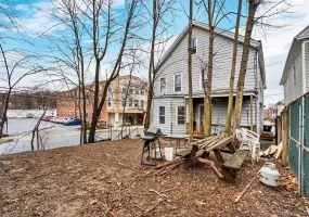 16 Park Place, Poughkeepsie, NY, 3 Bedrooms Bedrooms, 6 Rooms Rooms,1 BathroomBathrooms,Residential Lease,For Rent,Park,0,1062227 16 Park Place, Poughkeepsie, NY, 3 Bedrooms Bedrooms, 6 Rooms Rooms,1 BathroomBathrooms,Residential Lease,For Rent,Park,0,1062227