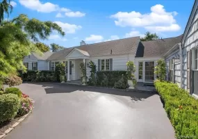 220 Causeway, Hempstead, NY, 7 Bedrooms Bedrooms, 14 Rooms Rooms,6 BathroomsBathrooms,Residential,For Rent,Causeway,0,1061332 220 Causeway, Hempstead, NY, 7 Bedrooms Bedrooms, 14 Rooms Rooms,6 BathroomsBathrooms,Residential,For Rent,Causeway,0,1061332