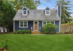 44 Mill Road, Southampton, NY, 3 Bedrooms Bedrooms, 9 Rooms Rooms,2 BathroomsBathrooms,Residential Lease,For Rent,Mill,0,1062459 44 Mill Road, Southampton, NY, 3 Bedrooms Bedrooms, 9 Rooms Rooms,2 BathroomsBathrooms,Residential Lease,For Rent,Mill,0,1062459