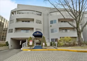 100 Cuttermill Road, North Hempstead, NY, 2 Bedrooms Bedrooms, 5 Rooms Rooms,2 BathroomsBathrooms,Residential Lease,For Rent,Cuttermill,0,1062409 100 Cuttermill Road, North Hempstead, NY, 2 Bedrooms Bedrooms, 5 Rooms Rooms,2 BathroomsBathrooms,Residential Lease,For Rent,Cuttermill,0,1062409