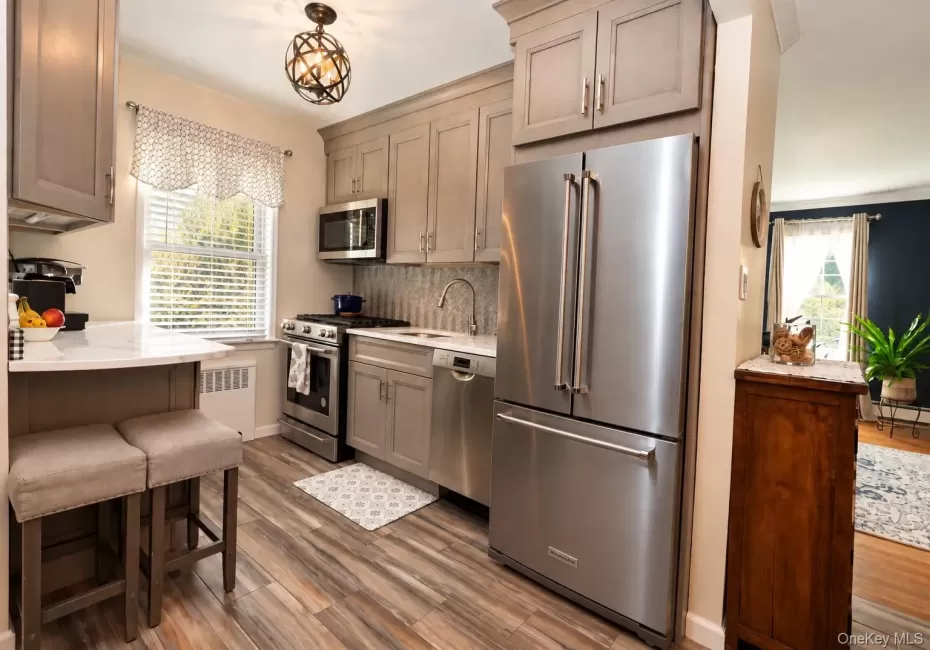 251-35 71st Road, New York, NY, 2 Bedrooms Bedrooms, 5 Rooms Rooms,1 BathroomBathrooms,Residential,For Rent,71st,0,1050830 251-35 71st Road, New York, NY, 2 Bedrooms Bedrooms, 5 Rooms Rooms,1 BathroomBathrooms,Residential,For Rent,71st,0,1050830