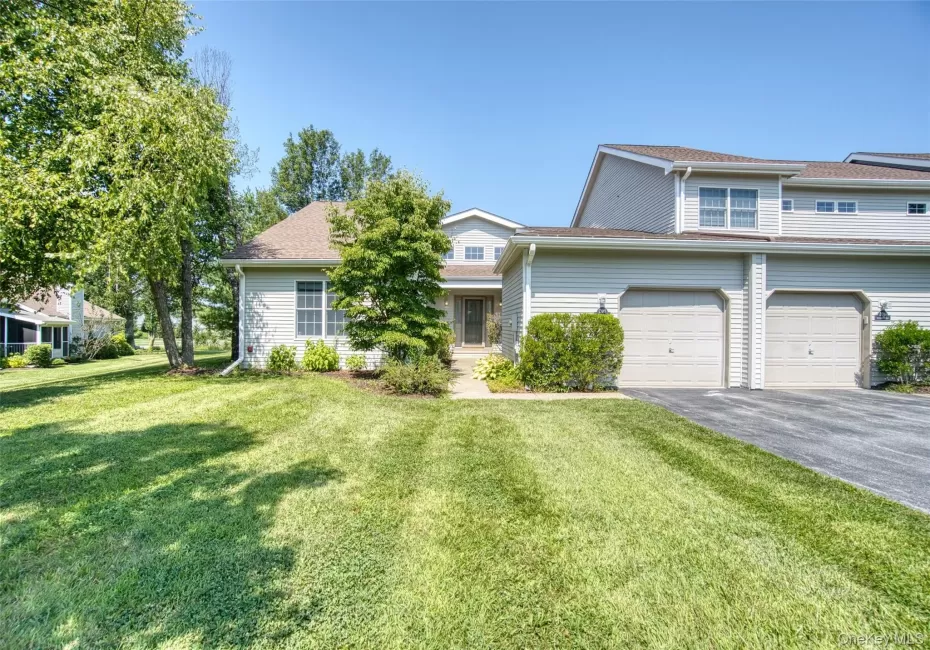 208 Cinnamon Circle, Rhinebeck, NY, 2 Bedrooms Bedrooms, 5 Rooms Rooms,2 BathroomsBathrooms,Residential Lease,For Rent,Cinnamon,0,1058053 208 Cinnamon Circle, Rhinebeck, NY, 2 Bedrooms Bedrooms, 5 Rooms Rooms,2 BathroomsBathrooms,Residential Lease,For Rent,Cinnamon,0,1058053