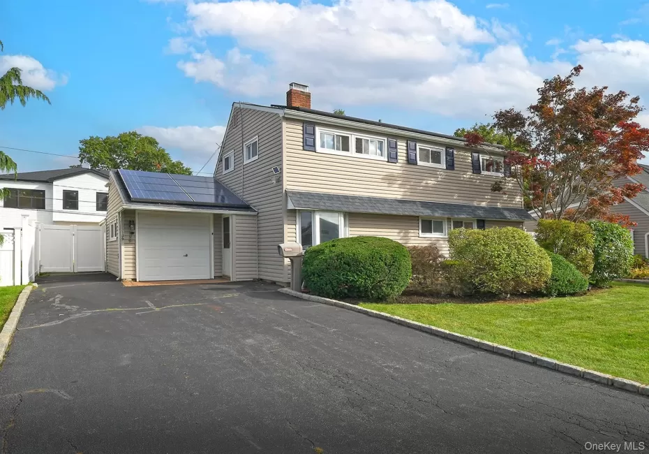 139 Horn Lane, Hempstead, NY, 5 Bedrooms Bedrooms, 10 Rooms Rooms,2 BathroomsBathrooms,Residential,For Rent,Horn,0,1061110 139 Horn Lane, Hempstead, NY, 5 Bedrooms Bedrooms, 10 Rooms Rooms,2 BathroomsBathrooms,Residential,For Rent,Horn,0,1061110