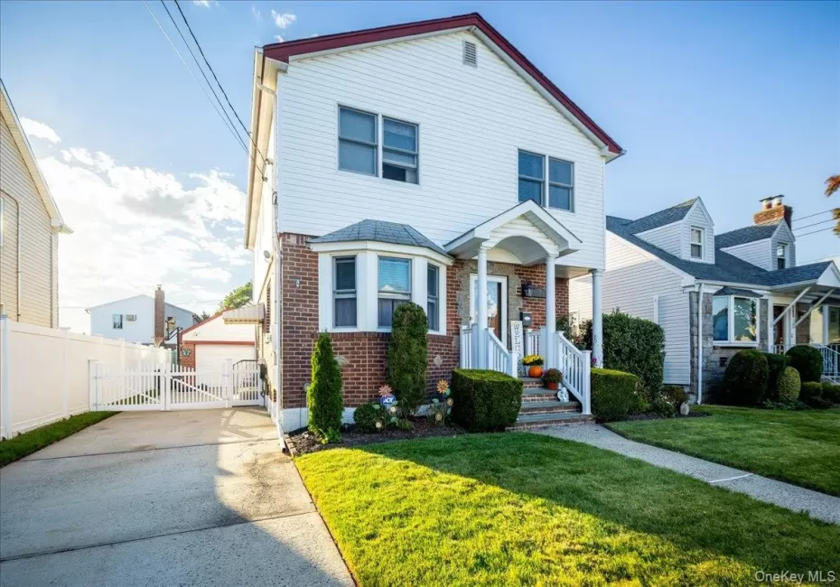 206 Grange Street, Hempstead, NY, 4 Bedrooms Bedrooms, 10 Rooms Rooms,2 BathroomsBathrooms,Residential,For Rent,Grange,0,1061458 206 Grange Street, Hempstead, NY, 4 Bedrooms Bedrooms, 10 Rooms Rooms,2 BathroomsBathrooms,Residential,For Rent,Grange,0,1061458