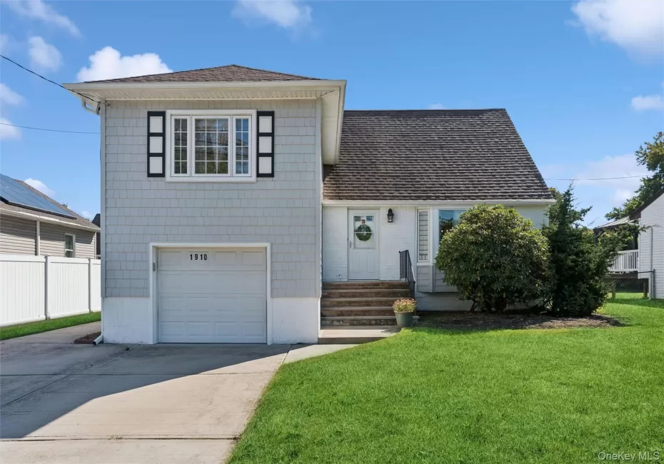 1910 Jerusalem Road, Hempstead, NY, 4 Bedrooms Bedrooms, 10 Rooms Rooms,2 BathroomsBathrooms,Residential,For Rent,Jerusalem,0,1056418 1910 Jerusalem Road, Hempstead, NY, 4 Bedrooms Bedrooms, 10 Rooms Rooms,2 BathroomsBathrooms,Residential,For Rent,Jerusalem,0,1056418