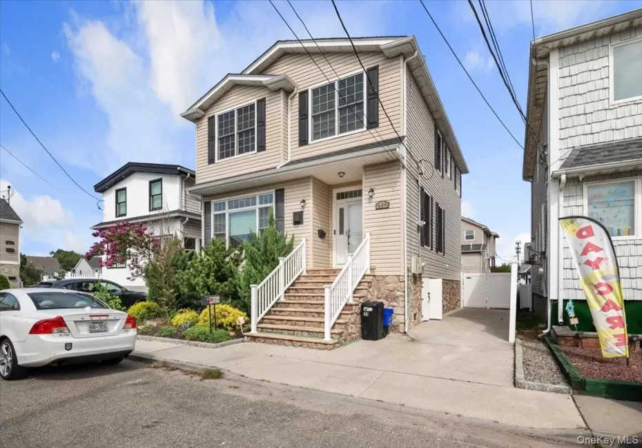 639 Lincoln Street, Hempstead, NY, 4 Bedrooms Bedrooms, 7 Rooms Rooms,3 BathroomsBathrooms,Residential,For Rent,Lincoln,0,1049233 639 Lincoln Street, Hempstead, NY, 4 Bedrooms Bedrooms, 7 Rooms Rooms,3 BathroomsBathrooms,Residential,For Rent,Lincoln,0,1049233