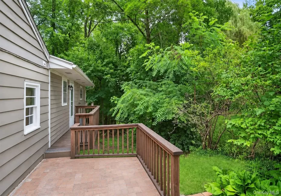 26 Overlook Drive, Warwick (town), NY, 1 Bedroom Bedrooms, 2 Rooms Rooms,1 BathroomBathrooms,Residential Lease,For Rent,Overlook,0,1060451 26 Overlook Drive, Warwick (town), NY, 1 Bedroom Bedrooms, 2 Rooms Rooms,1 BathroomBathrooms,Residential Lease,For Rent,Overlook,0,1060451
