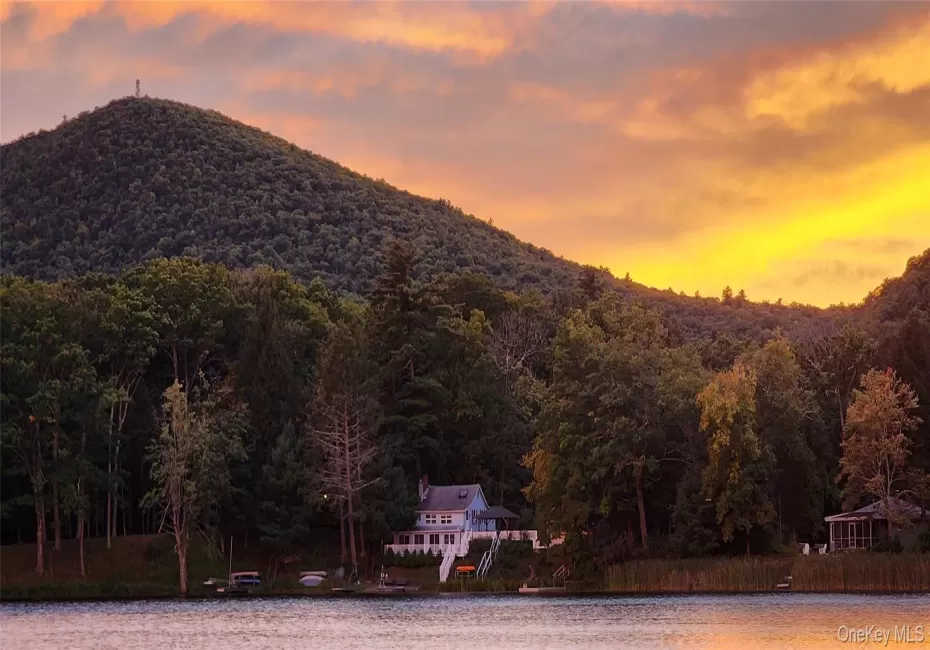 41 Antler Club Road, Pine Plains, NY, 4 Bedrooms Bedrooms, 9 Rooms Rooms,2 BathroomsBathrooms,Residential,For Rent,Antler Club,0,1062120 41 Antler Club Road, Pine Plains, NY, 4 Bedrooms Bedrooms, 9 Rooms Rooms,2 BathroomsBathrooms,Residential,For Rent,Antler Club,0,1062120