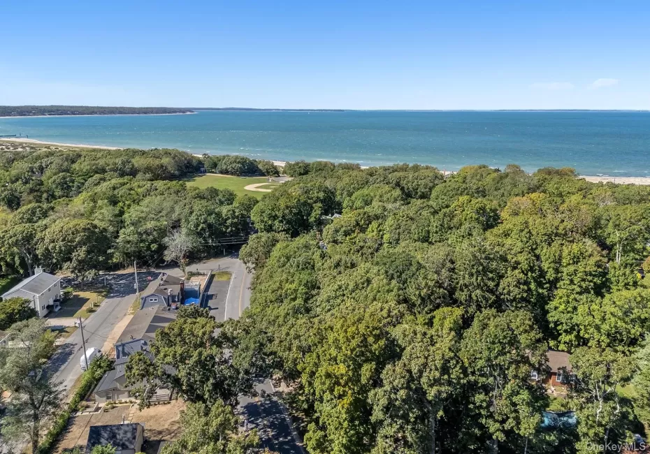 27 Maidstone Park Road, East Hampton, NY, 2 Bedrooms Bedrooms, 2 Rooms Rooms,1 BathroomBathrooms,Residential,For Rent,Maidstone Park,0,1062049 27 Maidstone Park Road, East Hampton, NY, 2 Bedrooms Bedrooms, 2 Rooms Rooms,1 BathroomBathrooms,Residential,For Rent,Maidstone Park,0,1062049