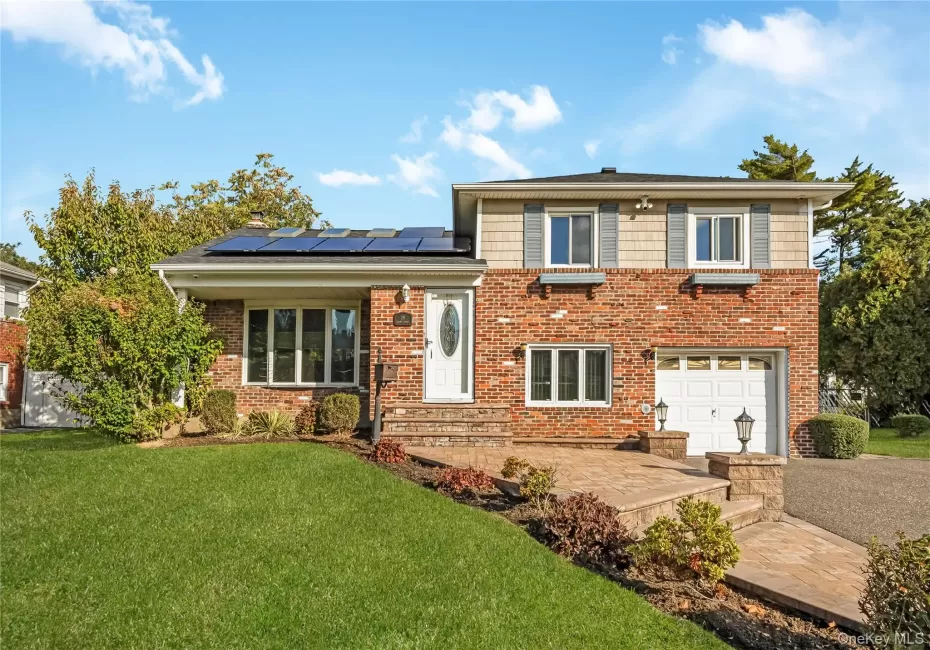 19 Grant Street, Oyster Bay, NY, 3 Bedrooms Bedrooms, 7 Rooms Rooms,1 BathroomBathrooms,Residential,For Rent,Grant,0,1061624 19 Grant Street, Oyster Bay, NY, 3 Bedrooms Bedrooms, 7 Rooms Rooms,1 BathroomBathrooms,Residential,For Rent,Grant,0,1061624