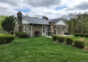 649 Lakes Road, Monroe, NY, 1 Bedroom Bedrooms, 3 Rooms Rooms,1 BathroomBathrooms,Residential Lease,For Rent,Lakes,0,1062587 649 Lakes Road, Monroe, NY, 1 Bedroom Bedrooms, 3 Rooms Rooms,1 BathroomBathrooms,Residential Lease,For Rent,Lakes,0,1062587