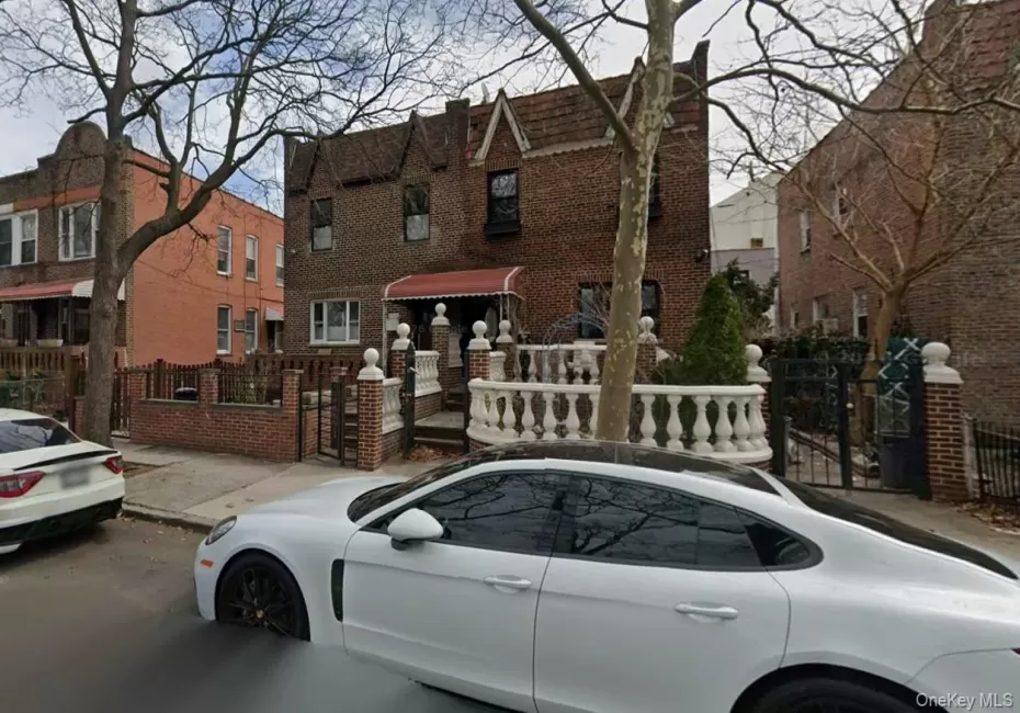 23-61 19th Street, New York, NY, 2 Bedrooms Bedrooms, 6 Rooms Rooms,2 BathroomsBathrooms,Residential,For Rent,19th,0,1062494 23-61 19th Street, New York, NY, 2 Bedrooms Bedrooms, 6 Rooms Rooms,2 BathroomsBathrooms,Residential,For Rent,19th,0,1062494