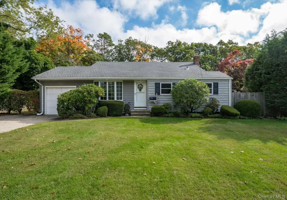 991 Gardiner Drive, Islip, NY, 3 Bedrooms Bedrooms, 7 Rooms Rooms,1 BathroomBathrooms,Residential,For Rent,Gardiner,0,1062234 991 Gardiner Drive, Islip, NY, 3 Bedrooms Bedrooms, 7 Rooms Rooms,1 BathroomBathrooms,Residential,For Rent,Gardiner,0,1062234