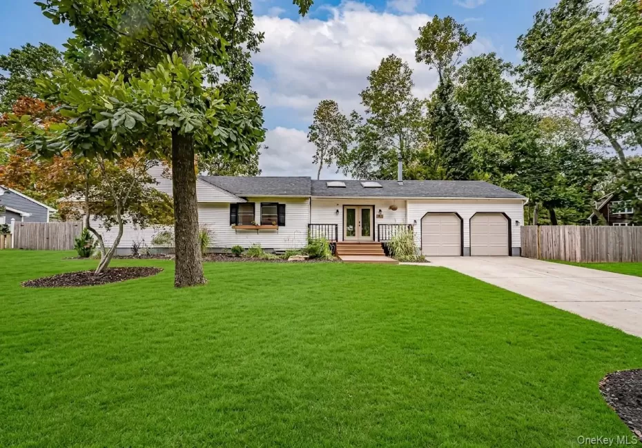 40 Lyman Road, Brookhaven, NY, 4 Bedrooms Bedrooms, 7 Rooms Rooms,2 BathroomsBathrooms,Residential,For Rent,Lyman,0,1061717 40 Lyman Road, Brookhaven, NY, 4 Bedrooms Bedrooms, 7 Rooms Rooms,2 BathroomsBathrooms,Residential,For Rent,Lyman,0,1061717