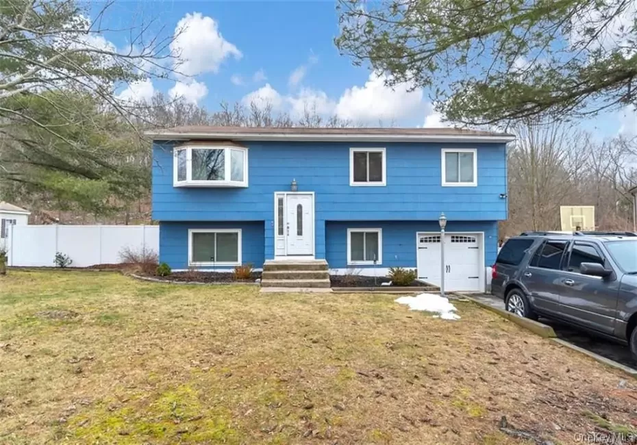 20 Capital Drive, Blooming Grove, NY, 4 Bedrooms Bedrooms, 8 Rooms Rooms,2 BathroomsBathrooms,Residential Lease,For Rent,Capital,0,1062270 20 Capital Drive, Blooming Grove, NY, 4 Bedrooms Bedrooms, 8 Rooms Rooms,2 BathroomsBathrooms,Residential Lease,For Rent,Capital,0,1062270