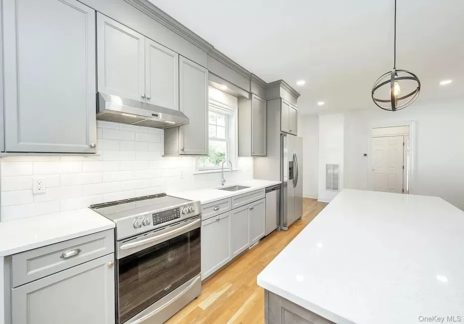 235A Lincoln Avenue, Harrison, NY, 3 Bedrooms Bedrooms, 10 Rooms Rooms,3 BathroomsBathrooms,Residential Lease,For Rent,Lincoln,0,1061059 235A Lincoln Avenue, Harrison, NY, 3 Bedrooms Bedrooms, 10 Rooms Rooms,3 BathroomsBathrooms,Residential Lease,For Rent,Lincoln,0,1061059