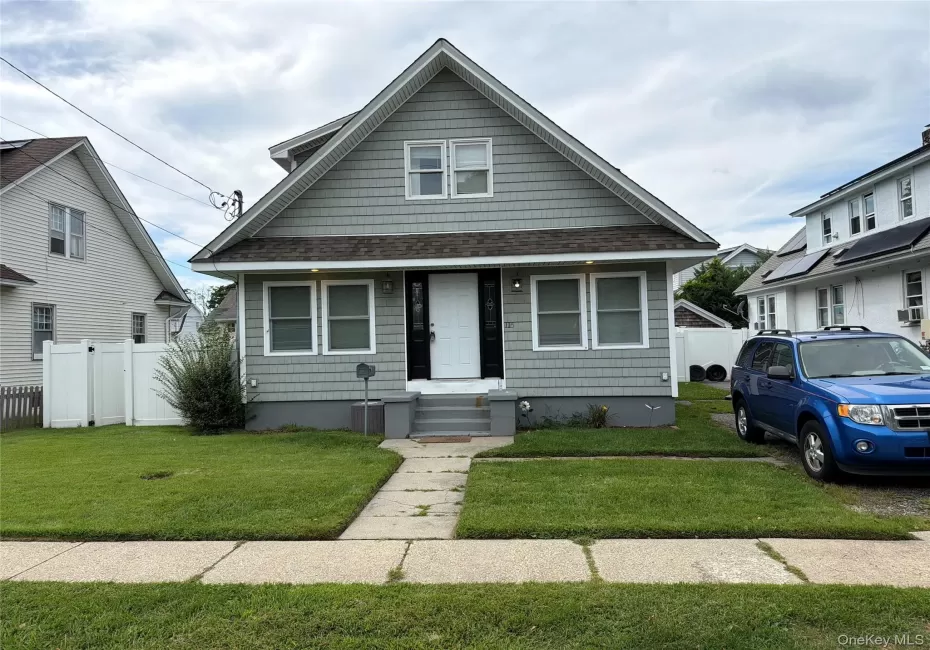116 Clinton Avenue, Islip, NY, 4 Bedrooms Bedrooms, 11 Rooms Rooms,2 BathroomsBathrooms,Residential,For Rent,Clinton,0,1062728 116 Clinton Avenue, Islip, NY, 4 Bedrooms Bedrooms, 11 Rooms Rooms,2 BathroomsBathrooms,Residential,For Rent,Clinton,0,1062728