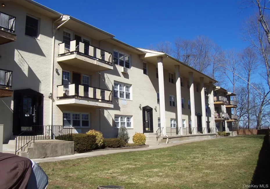 21 Pavilion Road, Ramapo, NY, 1 Bedroom Bedrooms, 4 Rooms Rooms,1 BathroomBathrooms,Residential Lease,For Rent,Pavilion,0,1062683 21 Pavilion Road, Ramapo, NY, 1 Bedroom Bedrooms, 4 Rooms Rooms,1 BathroomBathrooms,Residential Lease,For Rent,Pavilion,0,1062683