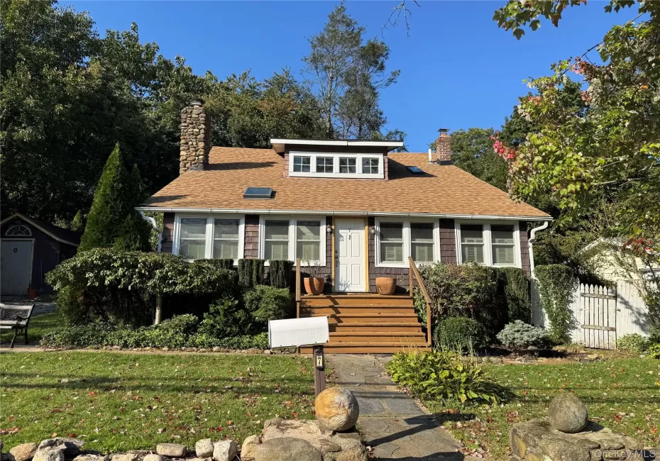 7 Warner Avenue, North Hempstead, NY, 3 Bedrooms Bedrooms, 7 Rooms Rooms,1 BathroomBathrooms,Residential Lease,For Rent,Warner,0,1062692 7 Warner Avenue, North Hempstead, NY, 3 Bedrooms Bedrooms, 7 Rooms Rooms,1 BathroomBathrooms,Residential Lease,For Rent,Warner,0,1062692