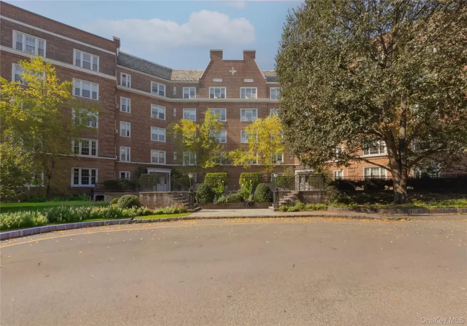 5 Midland Gardens, Eastchester, NY, 1 Bedroom Bedrooms, 3 Rooms Rooms,1 BathroomBathrooms,Residential,For Rent,Midland,0,1062342 5 Midland Gardens, Eastchester, NY, 1 Bedroom Bedrooms, 3 Rooms Rooms,1 BathroomBathrooms,Residential,For Rent,Midland,0,1062342