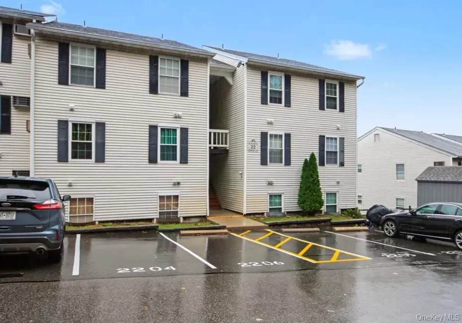 22 Lexington Hill, Monroe, NY, 2 Bedrooms Bedrooms, 5 Rooms Rooms,2 BathroomsBathrooms,Residential,For Rent,Lexington,0,1061128 22 Lexington Hill, Monroe, NY, 2 Bedrooms Bedrooms, 5 Rooms Rooms,2 BathroomsBathrooms,Residential,For Rent,Lexington,0,1061128
