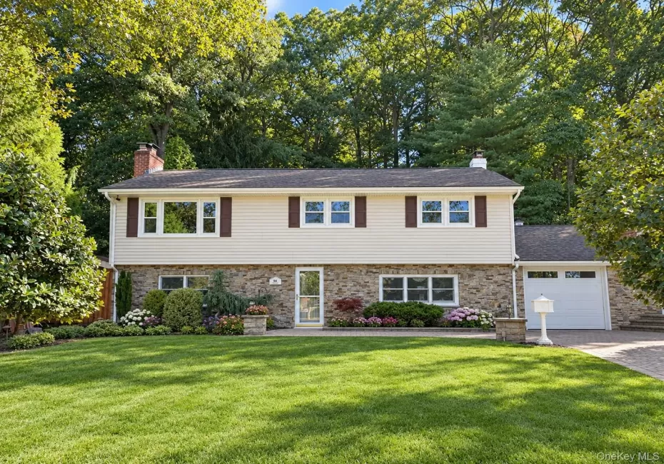 86 Iceland Drive, Huntington, NY, 4 Bedrooms Bedrooms, 10 Rooms Rooms,2 BathroomsBathrooms,Residential,For Rent,Iceland,0,1058856 86 Iceland Drive, Huntington, NY, 4 Bedrooms Bedrooms, 10 Rooms Rooms,2 BathroomsBathrooms,Residential,For Rent,Iceland,0,1058856