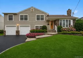 118 Chester Avenue, Oyster Bay, NY, 5 Bedrooms Bedrooms, 10 Rooms Rooms,2 BathroomsBathrooms,Residential,For Rent,Chester,0,1044633 118 Chester Avenue, Oyster Bay, NY, 5 Bedrooms Bedrooms, 10 Rooms Rooms,2 BathroomsBathrooms,Residential,For Rent,Chester,0,1044633