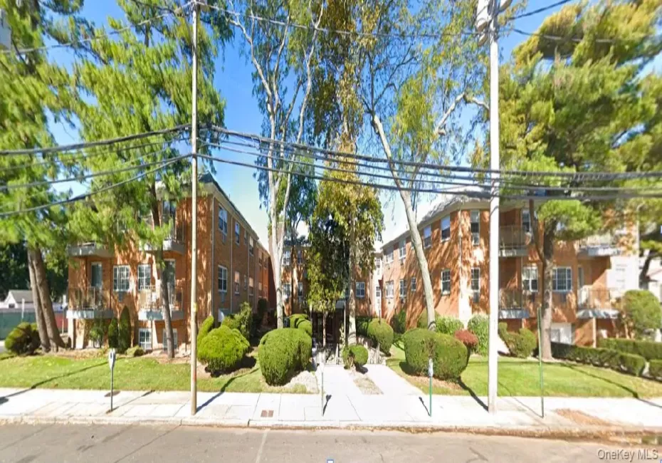 151 Union Avenue, Hempstead, NY, 1 Bedroom Bedrooms, 4 Rooms Rooms,1 BathroomBathrooms,Residential Lease,For Rent,Union,0,1062905 151 Union Avenue, Hempstead, NY, 1 Bedroom Bedrooms, 4 Rooms Rooms,1 BathroomBathrooms,Residential Lease,For Rent,Union,0,1062905