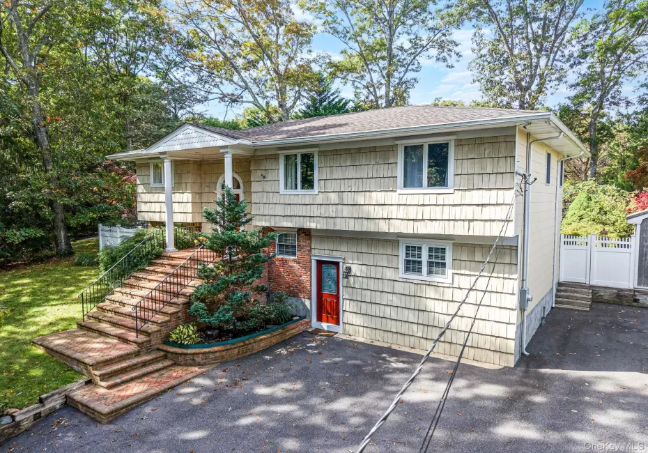 6 Wyandanch Boulevard, Smithtown, NY, 4 Bedrooms Bedrooms, 10 Rooms Rooms,3 BathroomsBathrooms,Residential,For Rent,Wyandanch,0,1061969 6 Wyandanch Boulevard, Smithtown, NY, 4 Bedrooms Bedrooms, 10 Rooms Rooms,3 BathroomsBathrooms,Residential,For Rent,Wyandanch,0,1061969