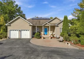 9 Ash Road, Fishkill, NY, 5 Bedrooms Bedrooms, 10 Rooms Rooms,3 BathroomsBathrooms,Residential,For Rent,Ash,0,1062880 9 Ash Road, Fishkill, NY, 5 Bedrooms Bedrooms, 10 Rooms Rooms,3 BathroomsBathrooms,Residential,For Rent,Ash,0,1062880