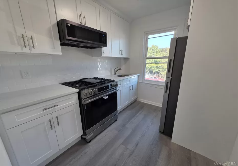 110-14 203rd Street, New York, NY, 2 Bedrooms Bedrooms, 4 Rooms Rooms,1 BathroomBathrooms,Residential Lease,For Rent,203rd,0,1060707 110-14 203rd Street, New York, NY, 2 Bedrooms Bedrooms, 4 Rooms Rooms,1 BathroomBathrooms,Residential Lease,For Rent,203rd,0,1060707