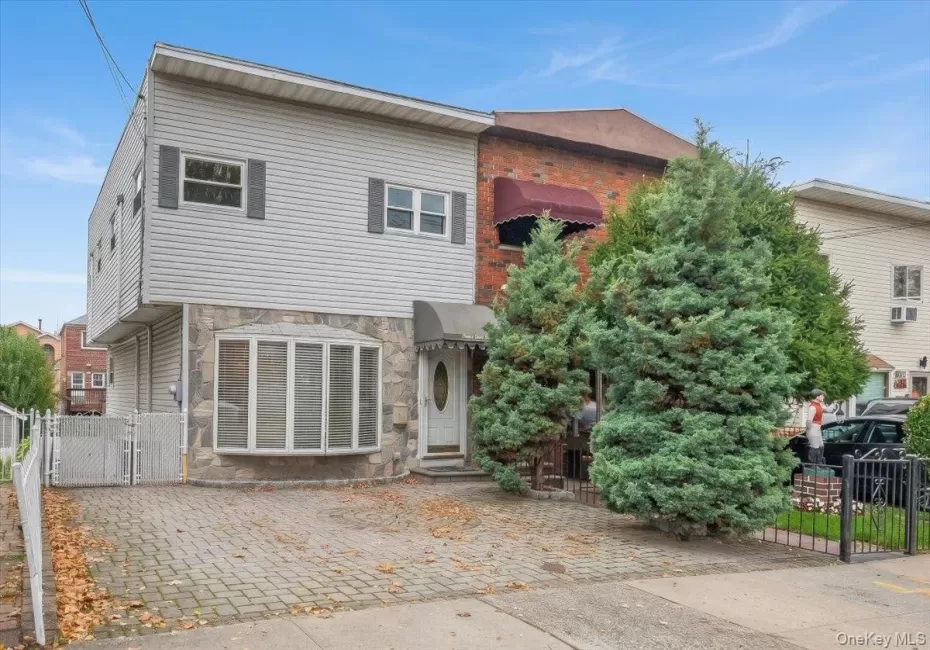 1481 Stadium Avenue, New York, NY, 3 Bedrooms Bedrooms, 6 Rooms Rooms,2 BathroomsBathrooms,Residential,For Rent,Stadium,0,1061842 1481 Stadium Avenue, New York, NY, 3 Bedrooms Bedrooms, 6 Rooms Rooms,2 BathroomsBathrooms,Residential,For Rent,Stadium,0,1061842