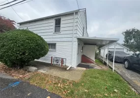11 Lee Court, North Hempstead, NY, 2 Bedrooms Bedrooms, 5 Rooms Rooms,1 BathroomBathrooms,Residential Lease,For Rent,Lee,0,1062988 11 Lee Court, North Hempstead, NY, 2 Bedrooms Bedrooms, 5 Rooms Rooms,1 BathroomBathrooms,Residential Lease,For Rent,Lee,0,1062988