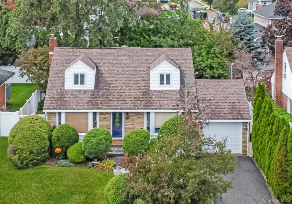 19 Leonard Road, Oyster Bay, NY, 4 Bedrooms Bedrooms, 7 Rooms Rooms,2 BathroomsBathrooms,Residential,For Rent,Leonard,0,1063097 19 Leonard Road, Oyster Bay, NY, 4 Bedrooms Bedrooms, 7 Rooms Rooms,2 BathroomsBathrooms,Residential,For Rent,Leonard,0,1063097