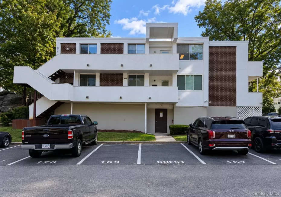 921 Colony Drive, Greenburgh, NY, 3 Bedrooms Bedrooms, 5 Rooms Rooms,2 BathroomsBathrooms,Residential,For Rent,Colony,0,1063108 921 Colony Drive, Greenburgh, NY, 3 Bedrooms Bedrooms, 5 Rooms Rooms,2 BathroomsBathrooms,Residential,For Rent,Colony,0,1063108