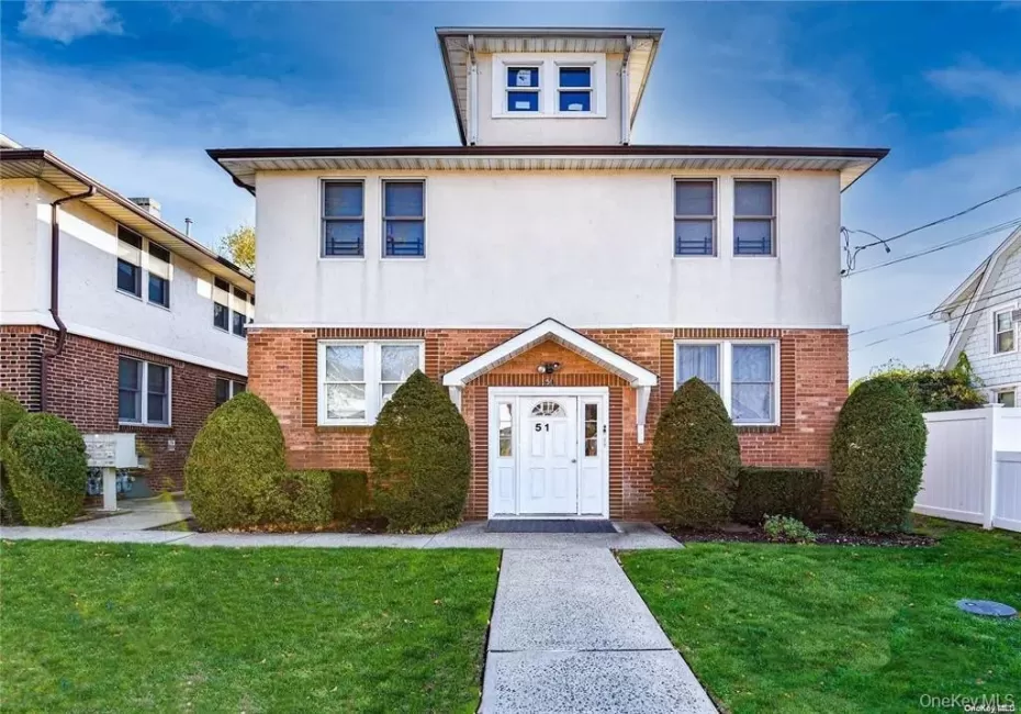 51 Thorman Avenue, Oyster Bay, NY, 2 Bedrooms Bedrooms, 4 Rooms Rooms,1 BathroomBathrooms,Residential Lease,For Rent,Thorman,0,1063089 51 Thorman Avenue, Oyster Bay, NY, 2 Bedrooms Bedrooms, 4 Rooms Rooms,1 BathroomBathrooms,Residential Lease,For Rent,Thorman,0,1063089