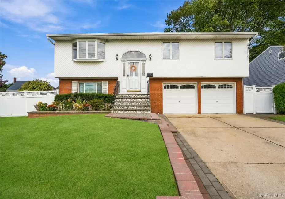 34 Knoll Street, Babylon, NY, 4 Bedrooms Bedrooms, 10 Rooms Rooms,2 BathroomsBathrooms,Residential,For Rent,Knoll,0,1062885 34 Knoll Street, Babylon, NY, 4 Bedrooms Bedrooms, 10 Rooms Rooms,2 BathroomsBathrooms,Residential,For Rent,Knoll,0,1062885