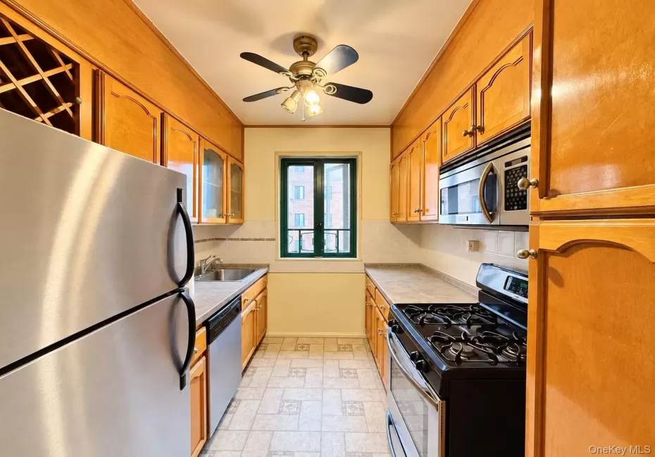 99 Metropolitan Oval, New York, NY, 1 Bedroom Bedrooms, 3 Rooms Rooms,1 BathroomBathrooms,Residential,For Rent,Metropolitan,0,1062568 99 Metropolitan Oval, New York, NY, 1 Bedroom Bedrooms, 3 Rooms Rooms,1 BathroomBathrooms,Residential,For Rent,Metropolitan,0,1062568
