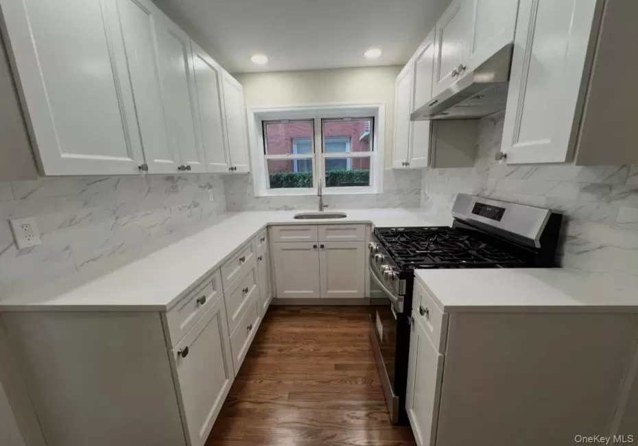 3227 Bruckner Boulevard, New York, NY, 3 Bedrooms Bedrooms, 5 Rooms Rooms,1 BathroomBathrooms,Residential Lease,For Rent,Bruckner,0,1062895 3227 Bruckner Boulevard, New York, NY, 3 Bedrooms Bedrooms, 5 Rooms Rooms,1 BathroomBathrooms,Residential Lease,For Rent,Bruckner,0,1062895