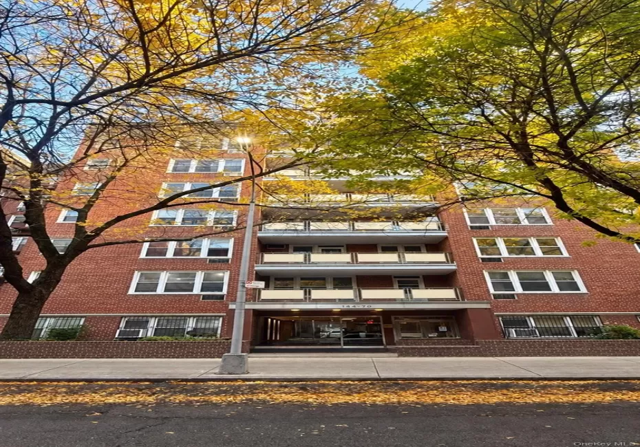 144-70 41st Avenue, New York, NY, 2 Bedrooms Bedrooms, 6 Rooms Rooms,1 BathroomBathrooms,Residential,For Rent,41st,0,1063292 144-70 41st Avenue, New York, NY, 2 Bedrooms Bedrooms, 6 Rooms Rooms,1 BathroomBathrooms,Residential,For Rent,41st,0,1063292