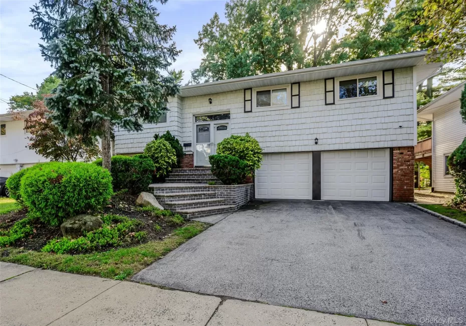 559 Leheigh Lane, Hempstead, NY, 4 Bedrooms Bedrooms, 8 Rooms Rooms,2 BathroomsBathrooms,Residential Lease,For Rent,Leheigh,0,1063260 559 Leheigh Lane, Hempstead, NY, 4 Bedrooms Bedrooms, 8 Rooms Rooms,2 BathroomsBathrooms,Residential Lease,For Rent,Leheigh,0,1063260