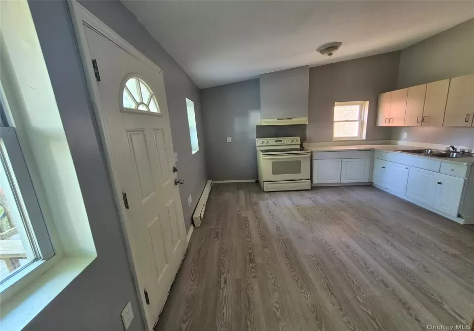 63 Henry Street, Kingston, NY, 1 Bedroom Bedrooms, 3 Rooms Rooms,1 BathroomBathrooms,Residential Lease,For Rent,Henry,0,1063166 63 Henry Street, Kingston, NY, 1 Bedroom Bedrooms, 3 Rooms Rooms,1 BathroomBathrooms,Residential Lease,For Rent,Henry,0,1063166