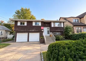105 Debevoise Avenue, Hempstead, NY, 3 Bedrooms Bedrooms, 8 Rooms Rooms,1 BathroomBathrooms,Residential,For Rent,Debevoise,0,1063323 105 Debevoise Avenue, Hempstead, NY, 3 Bedrooms Bedrooms, 8 Rooms Rooms,1 BathroomBathrooms,Residential,For Rent,Debevoise,0,1063323